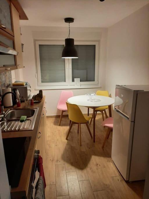 Studio Apartman Bojana 34M2,Free Wifi,Parking Sisak Exterior foto